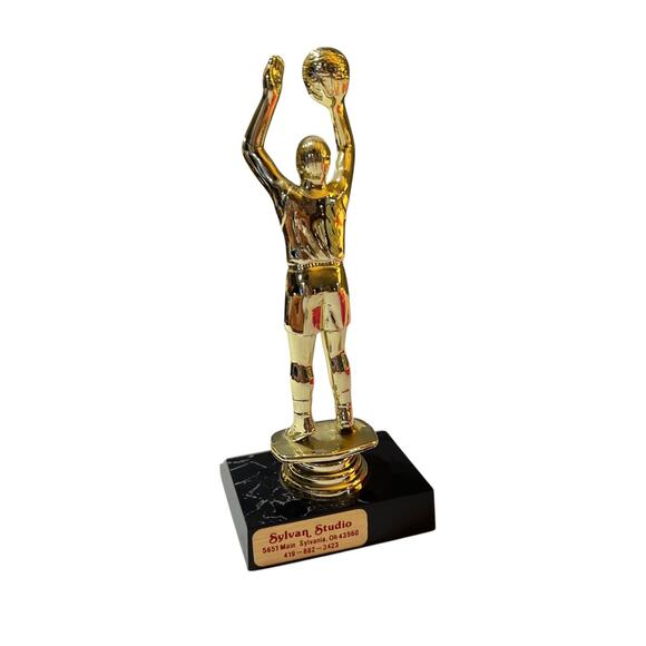 Trophy boys youth basketball - Picture 6 of 16